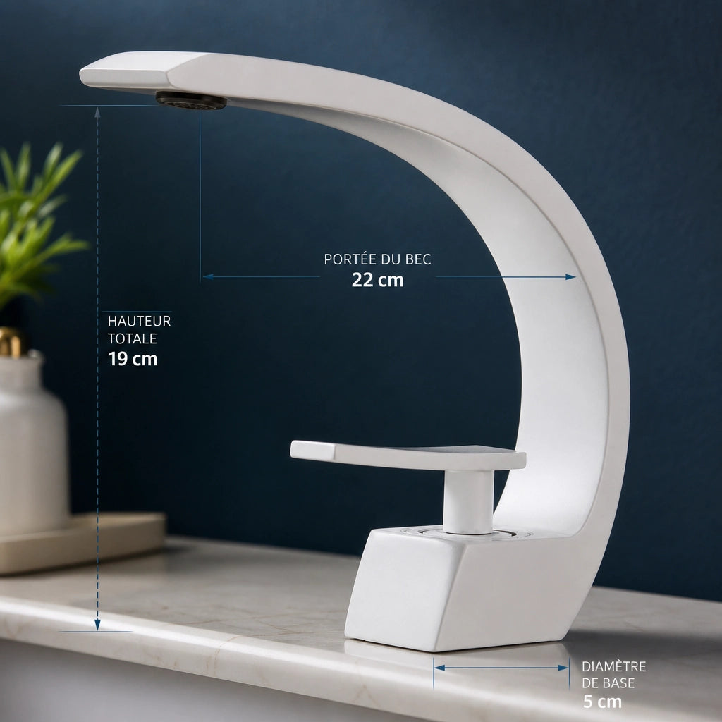 Robinet mitigeur salle de bain design courbé